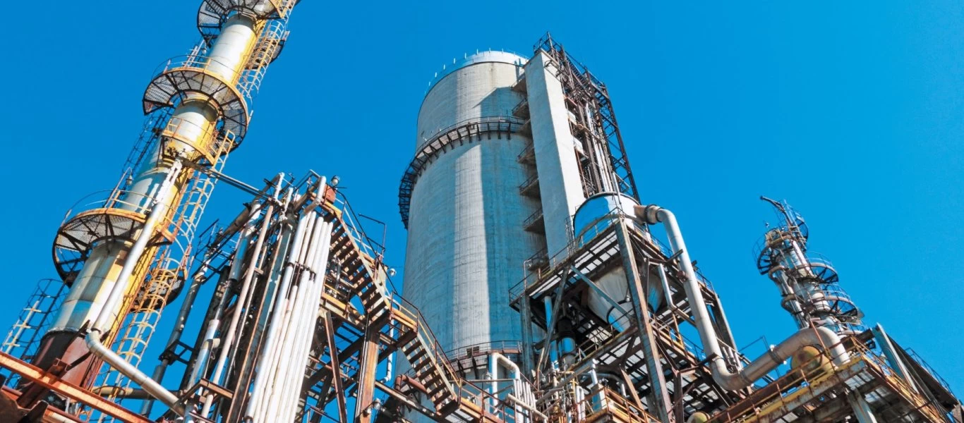 Φωτιά στις εγκαταστάσεις της Motor Oil στην Κόρινθο - Κατασβέστηκε άμεσα (upd)